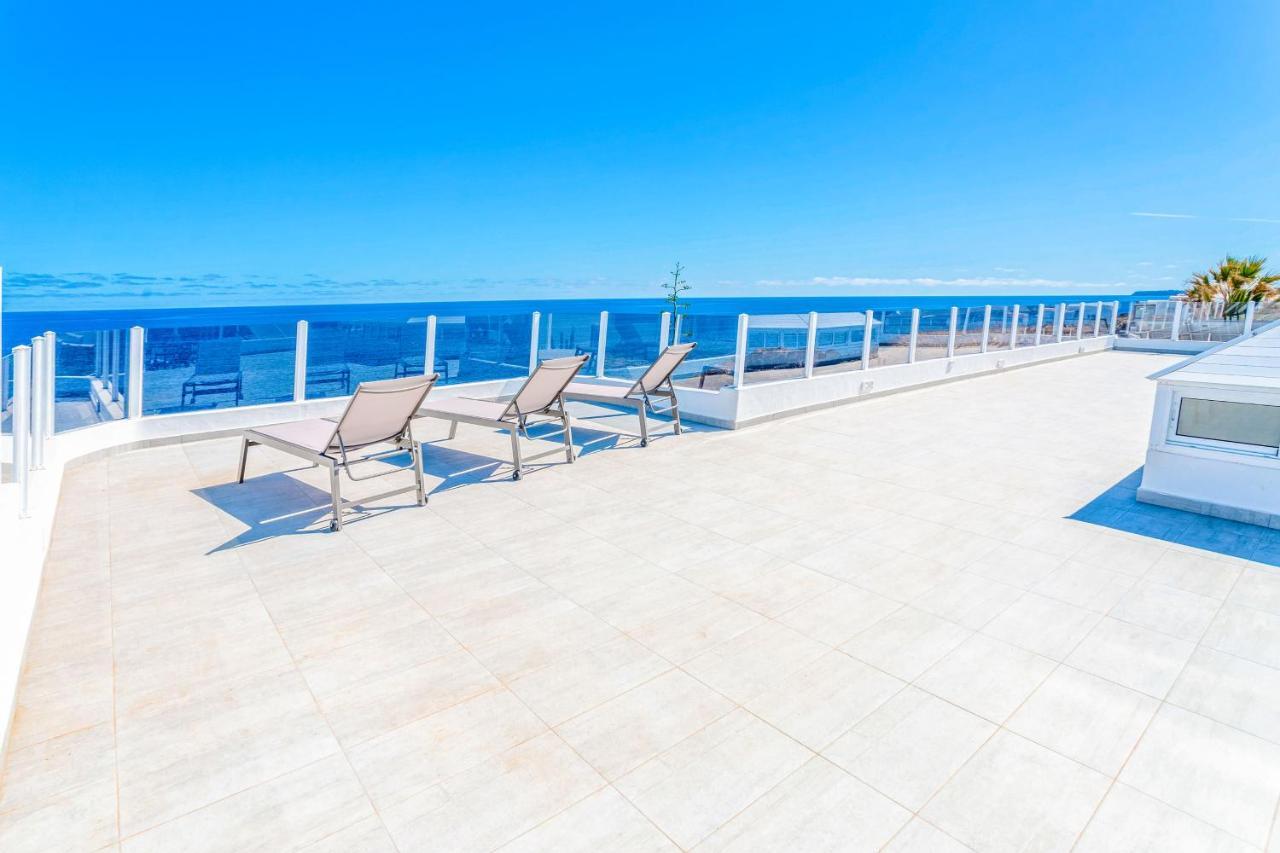 Boutique Beach Villa By Lanzarote Retreats - Private Pool - 1 Min Walk To Sea Pool Charco del Palo Bagian luar foto