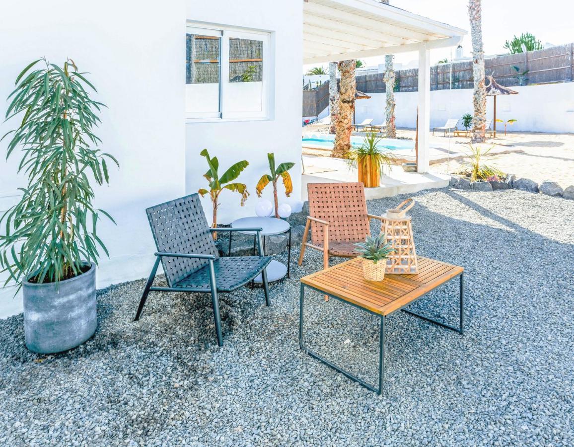 Boutique Beach Villa By Lanzarote Retreats - Private Pool - 1 Min Walk To Sea Pool Charco del Palo Bagian luar foto