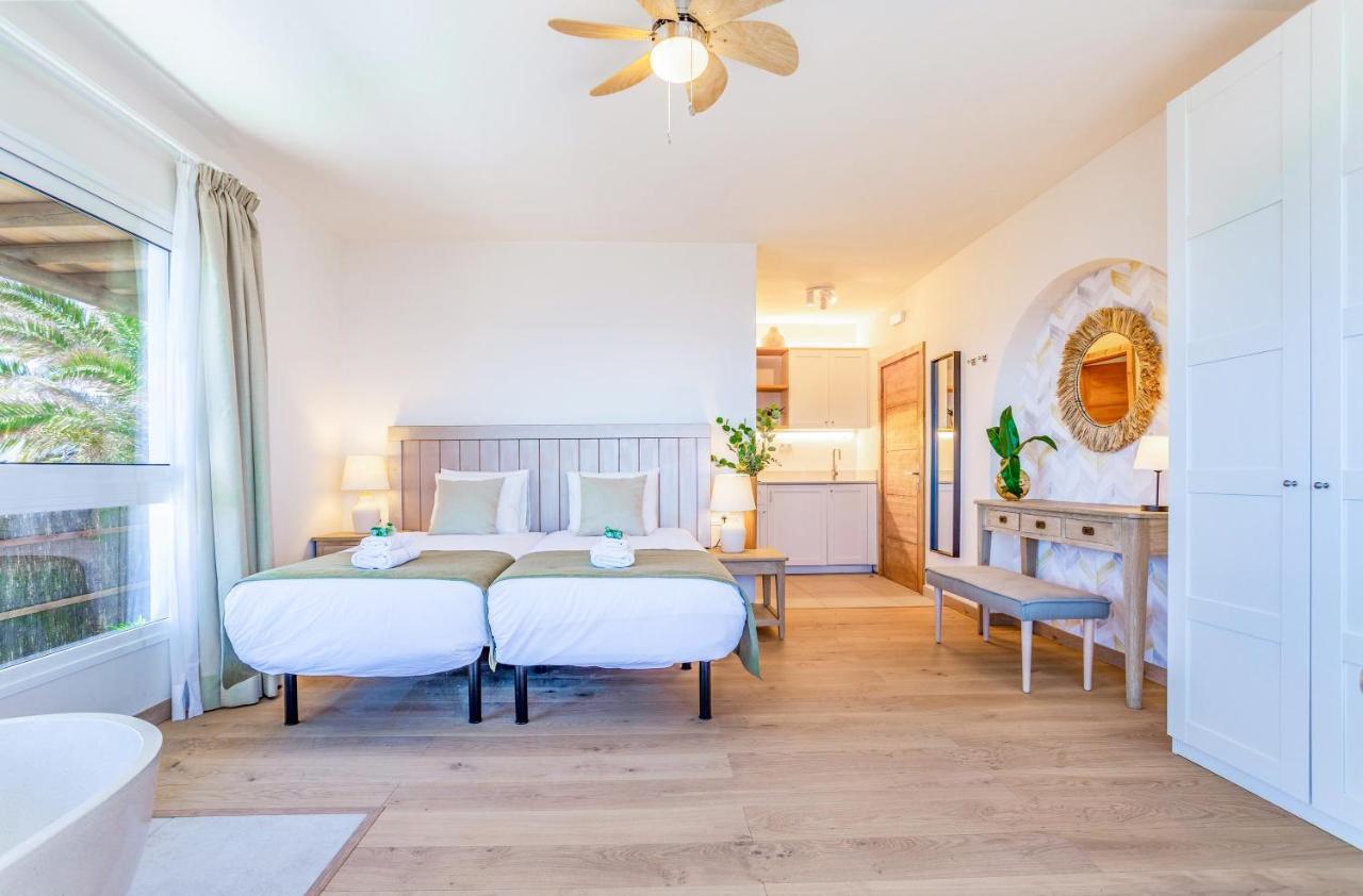 Boutique Beach Villa By Lanzarote Retreats - Private Pool - 1 Min Walk To Sea Pool Charco del Palo Bagian luar foto