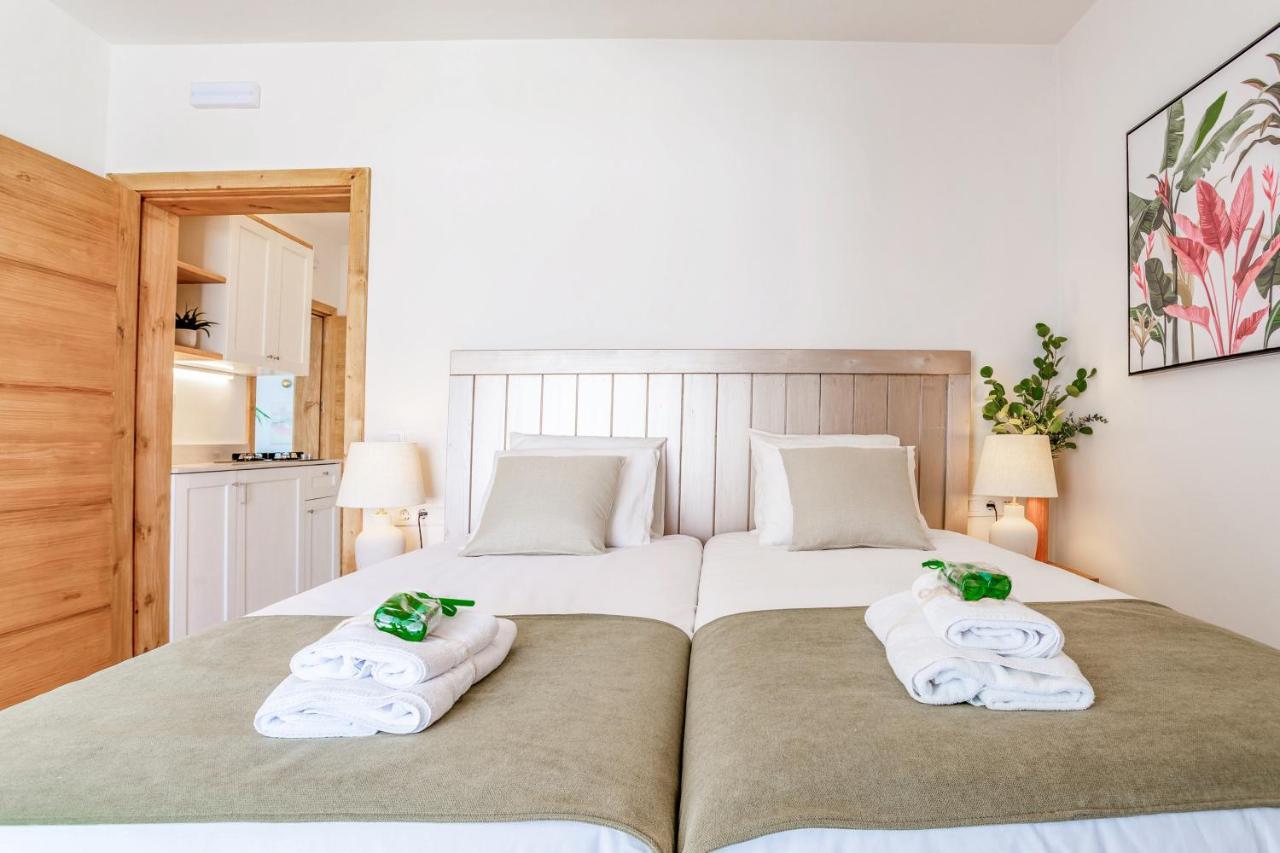Boutique Beach Villa By Lanzarote Retreats - Private Pool - 1 Min Walk To Sea Pool Charco del Palo Bagian luar foto