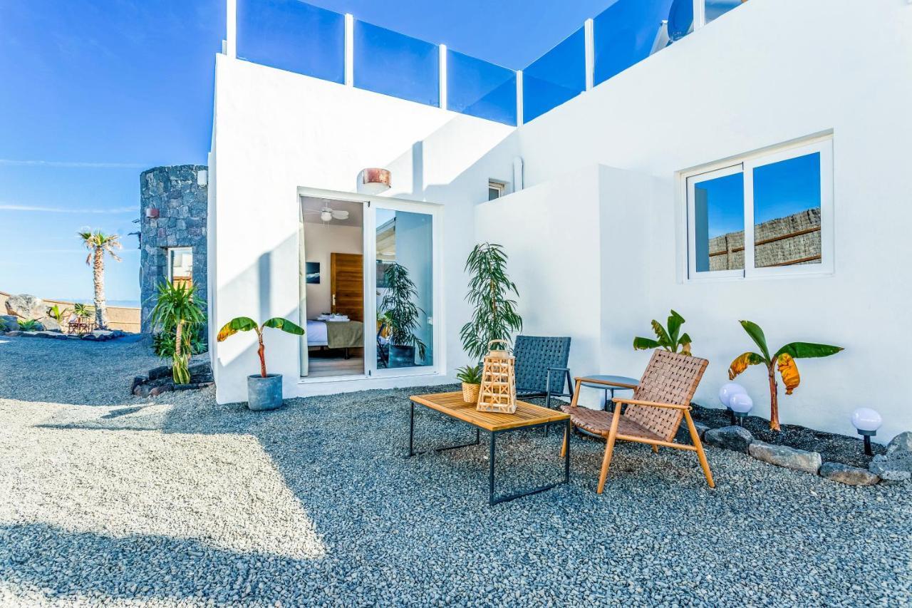 Boutique Beach Villa By Lanzarote Retreats - Private Pool - 1 Min Walk To Sea Pool Charco del Palo Bagian luar foto